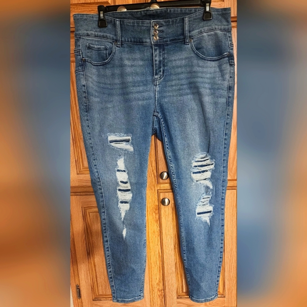 Women's Hot Topic size 18 Jeans